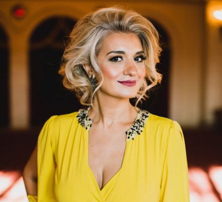 Isabel Bayrakdarian photo